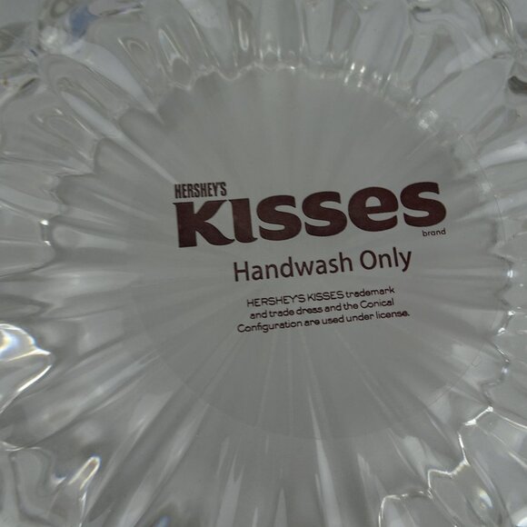 Hershey's Kisses Crystal Covered Candy Dish - Picture 7 of 9